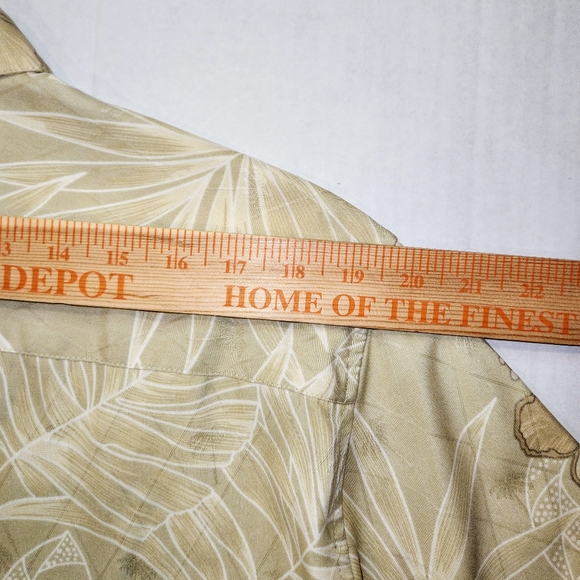 Tori Richard Honolulu Hawaiian Shirt Mens M Silk Luau All Over Print Floral EUC - Picture 10 of 10